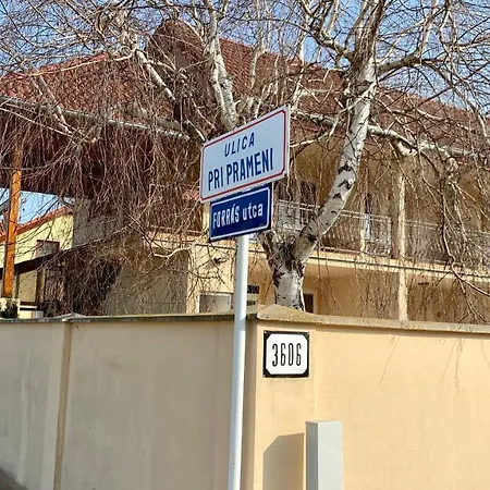 Casa de hóspedes Apartmánový Dom Flóra Veľký Meder